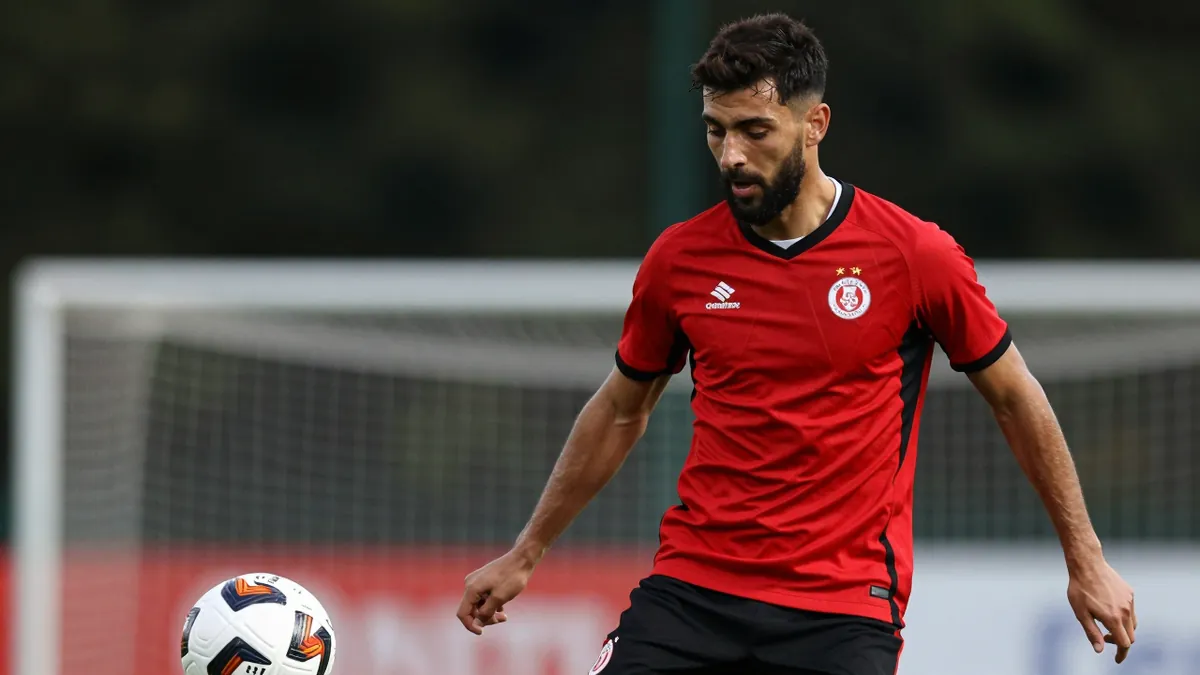 Bayer Leverkusen verpflichtet Facundo Medina, den argentinischen Vizeweltmeister, für 20 Millionen Euro