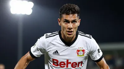 Bayer Leverkusen hat den argentinischen Verteidiger Facundo Medina für fünf Jahre verpflichtet