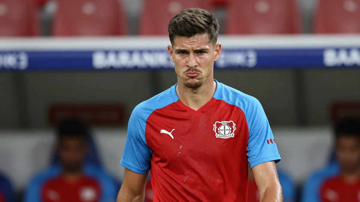 New 30-Million-Euro Defender Arrives – Now Palacios Wants Out of Leverkusen