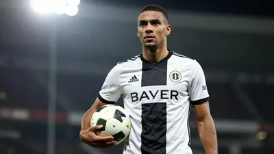 Bayer Leverkusen verlängert die Verträge mit seinen Geschäftsführern Fernando Carro und Simon Rolfes